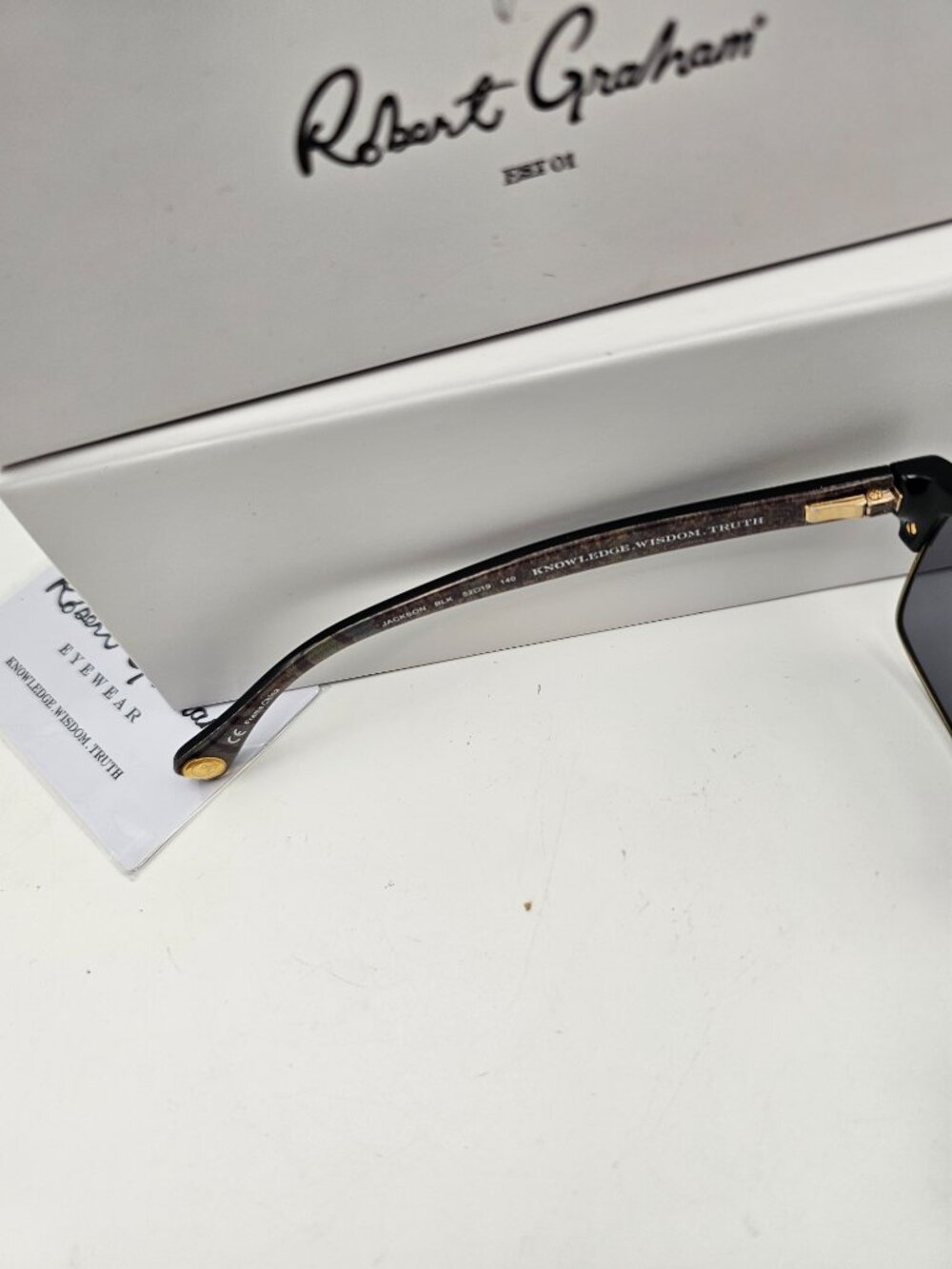 Robert Graham “Jackson” Sunglasses – Black Frame, Grey Lenses – Full Set - NIB - Picture 6 of 10